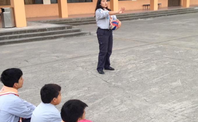 BUSCA OTRA OPCIÓN, JUEGA VOLEIBOL