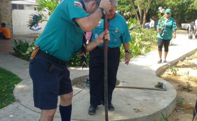 SERVICIO EN LA PLAZA BADEN-POWELL DE MARACAIBO, ESTADO ZULIA, VENEZUELA.