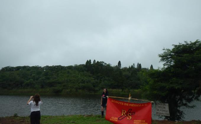 Limpieza de  lirios- laguna del Castillo