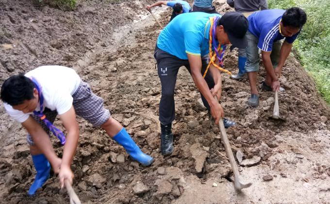 Maintaining roads in the community 