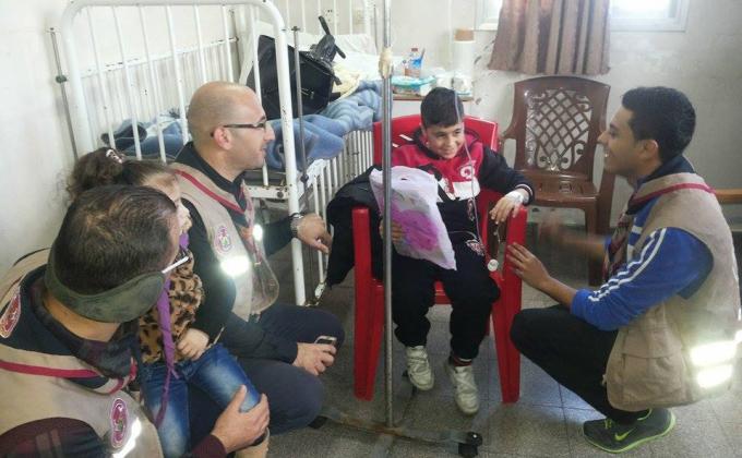 زيارة ميدانية الي مرضي السرطان والثلاثيما في مستشفي الرنتيسي Scouts leaders visited the Cancer and Thalassemia departments in the Hospital