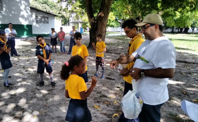 TAMPAS e LACRES POR SORRISOS