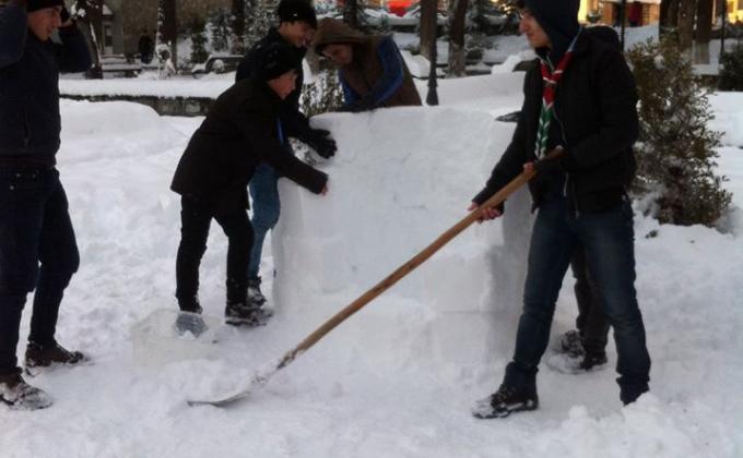 During the winter season, Scouts of Shaki spent a day trying to build an igloo.