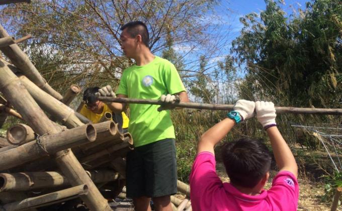  Rover Scouts help rebuild community after Typhoon Nepartak