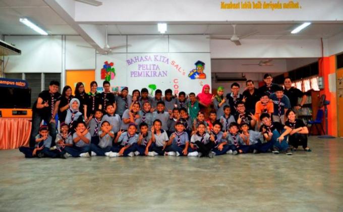 KAWIE - Kelanasiswa: A Weekend In English (KLKM INTI IU)