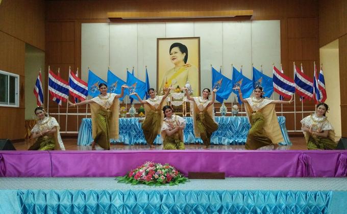 รำถวายพระพร 12 สิงหา มหาราชินี