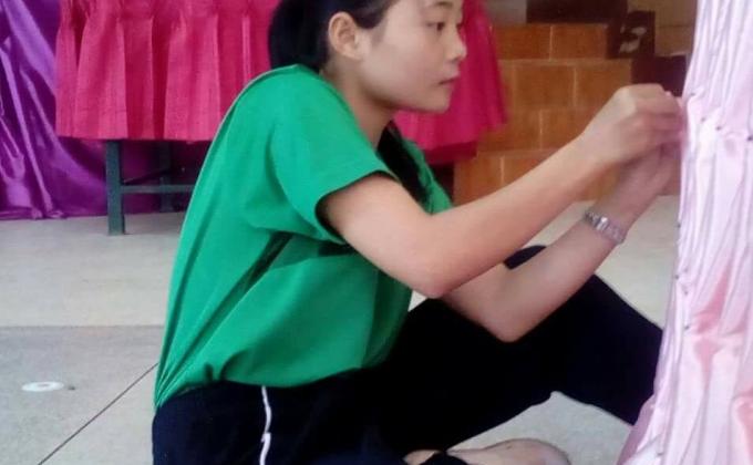 จับผ้า