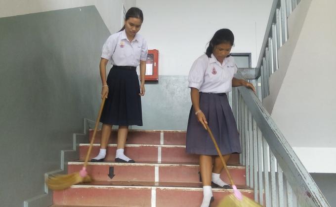 กวาดบันได