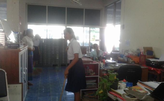 ทำความสะอาดห้องวิชาการ