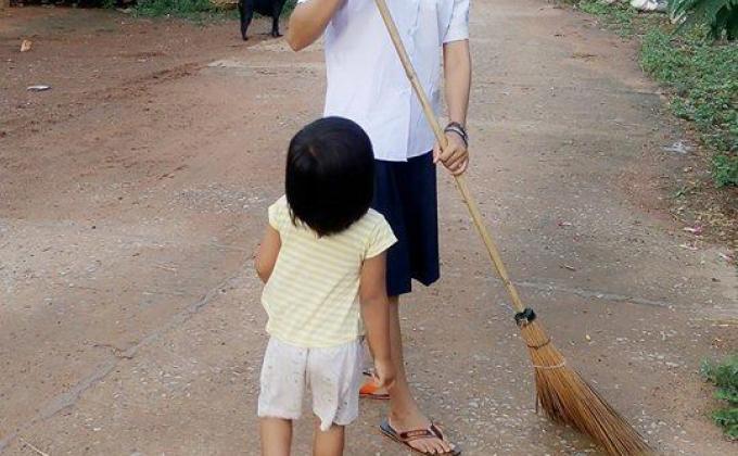 กวาดถนนบริเวณหน้าปากซอยจนถึงบริเวณท้ายซอย