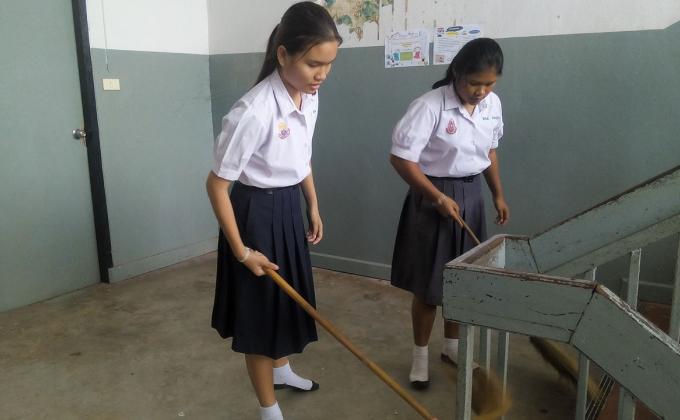 กวาดอาคาร3