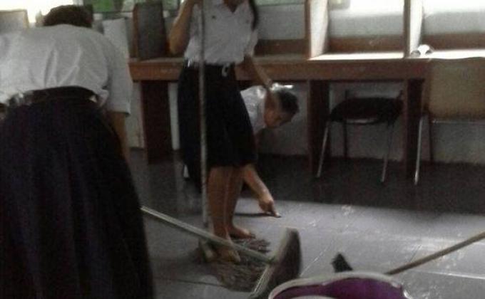 ทำความสะอาดห้องนาฏิศิลป์