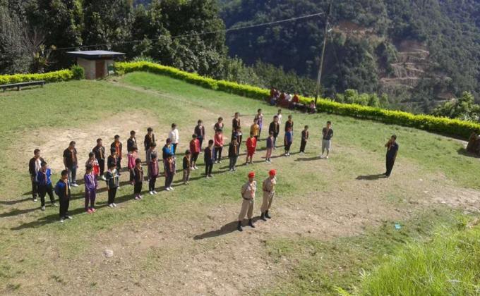 Drill teaching to nearby lower school.