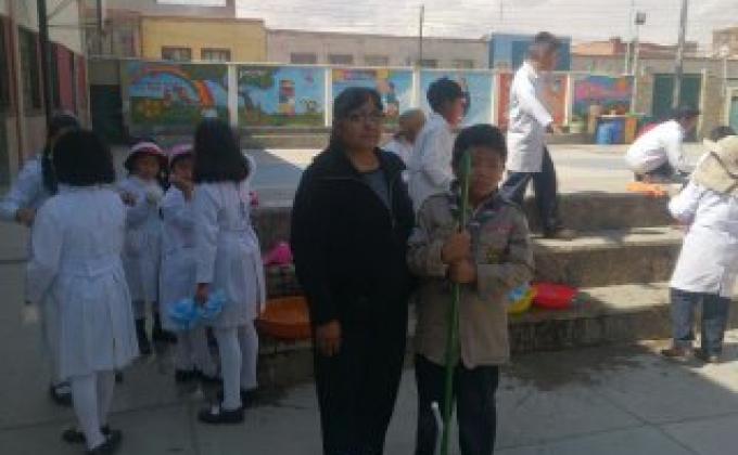 " MANITOS A LA OBRA"