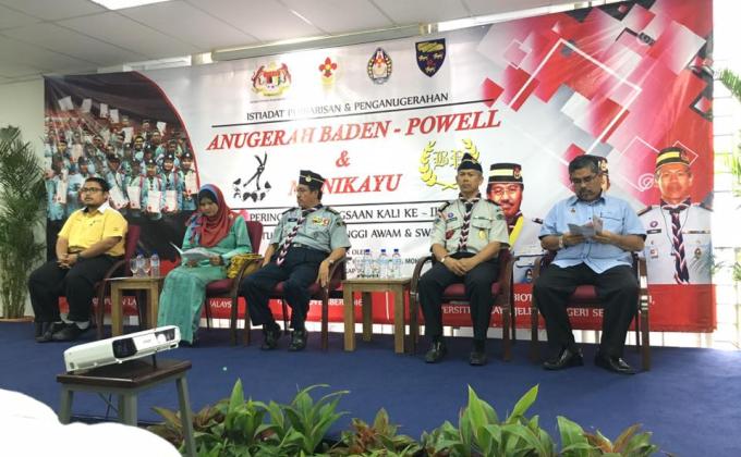ISTIADAT PERBARISAN & PENGANUGERAHAN BP AWARD DAN MANIKAYU PERINGKAT KEBANGSAAN PPM NEGERI KUMPULAN LATIHAN KELANASISWA MALAYSIA (IPTA/IPTS) KALI KE~III 2016 (IPP)