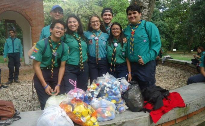 Una mano amiga por Barrio Union