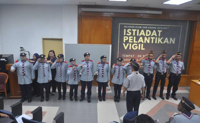 Istiadat Vigil Kelanasiswa Peringkat 100