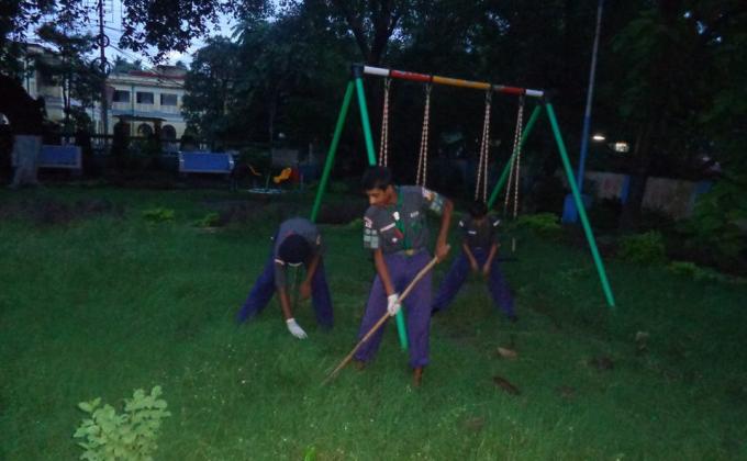 community service on world peace day 2014