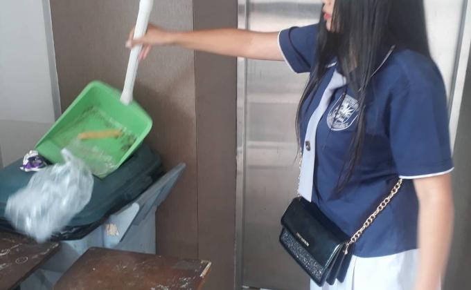 ทิ้งขยะ