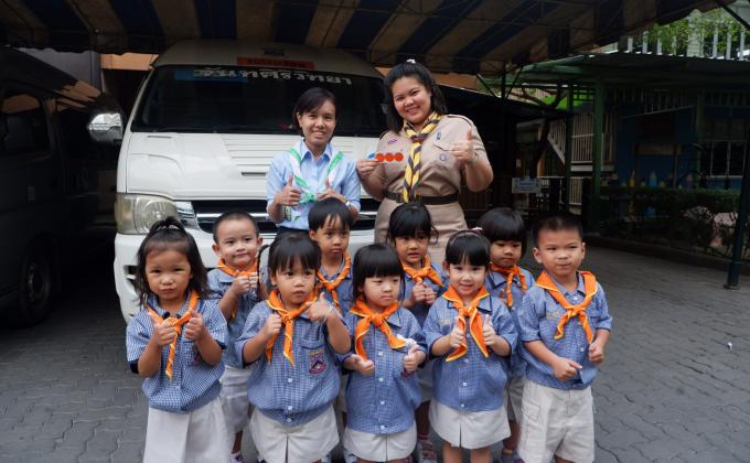 ให้ความรู้ความปลอดภัยในรถโรงเรียน