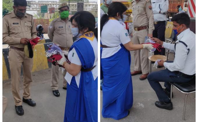 mask distribute door to door 