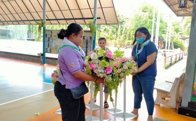 จิตอาสาจัดซุ้ม