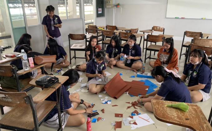 ประดิษฐ์ดอกมะลิจากกระดาษรีไซเคิล