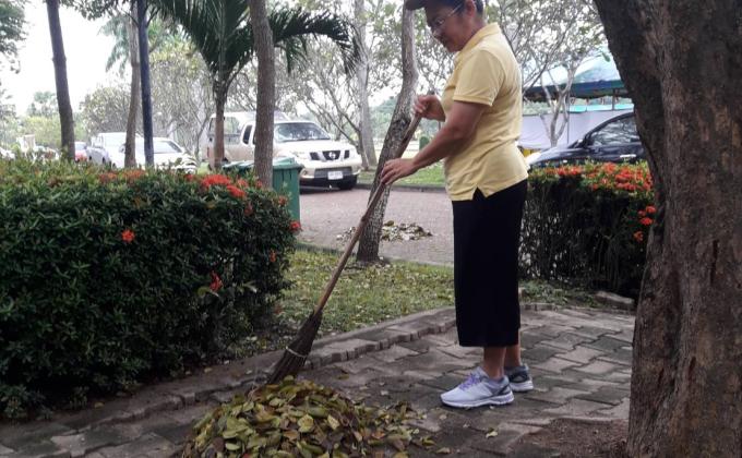 บำเพ็ญประโยชน์