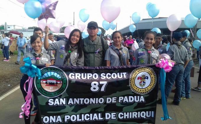 Caminata de la Cinta Rosada y Celeste 2015