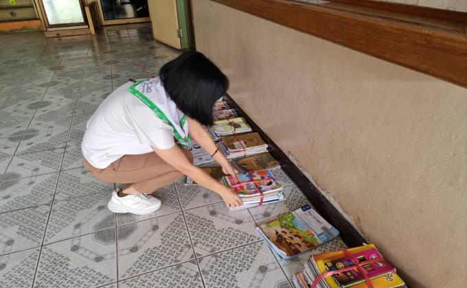 จิตอาสาจัดหนังสือ