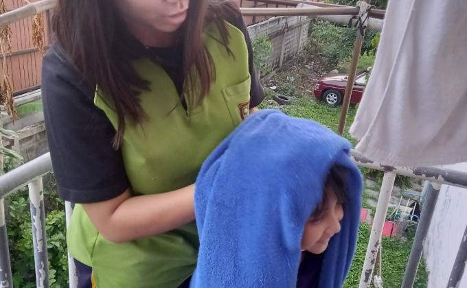 ช่วยสระผมให้น้อง