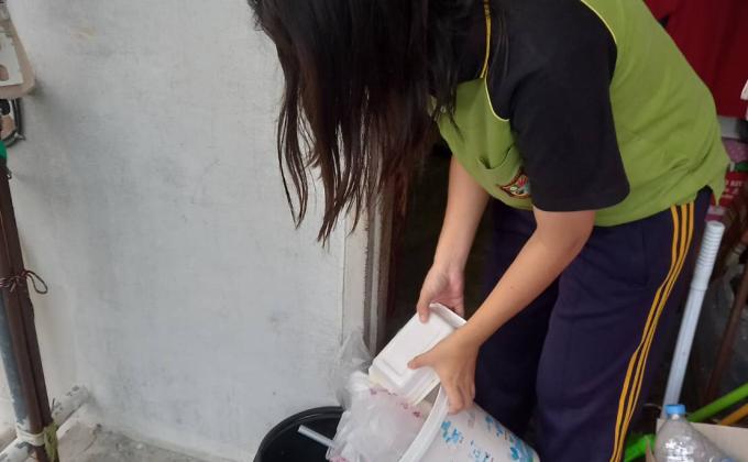 ทิ้งขยะ