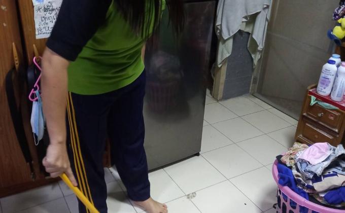 กวาดบ้าน