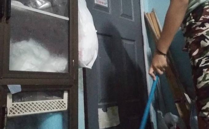 กวาดบ้าน