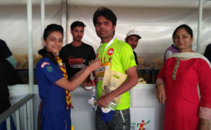 इंदौर मैराथन में विजयंत स्काउट ग्रुप के स्काउट गाइड का सेवा कार्य