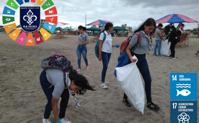 Minga "Ama tu playa"