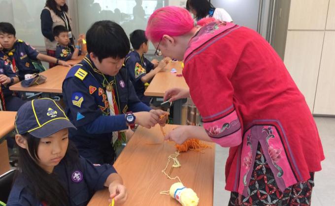 Ocean Messenger - The Crocheted Reef Project  海洋使者之針織珊瑚計畫