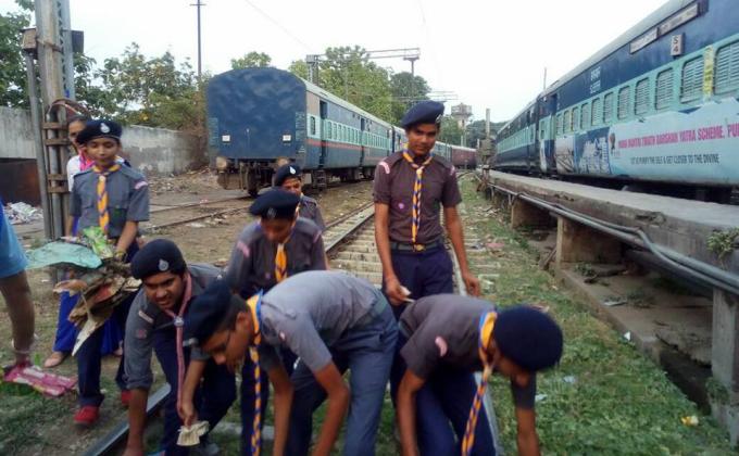  one day cleaning service at railway station and lines