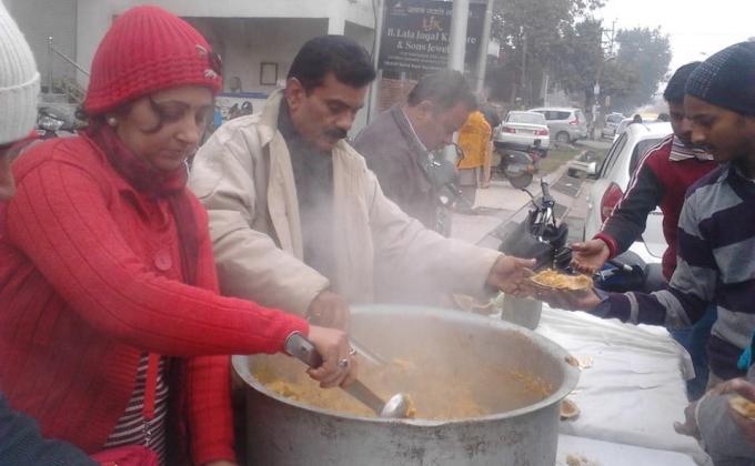 Arranged public Bhandara for people