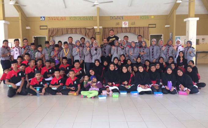 Riang Ria bersama Anak-Anak Yatim Darul Akhyar