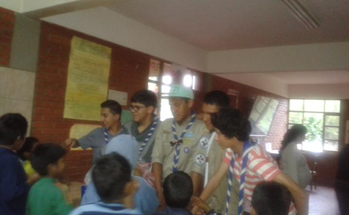 Entrega de ropa al hogar "San Jose"