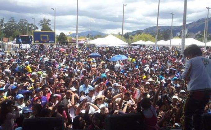 VIVAMOS CON VALORES 2014