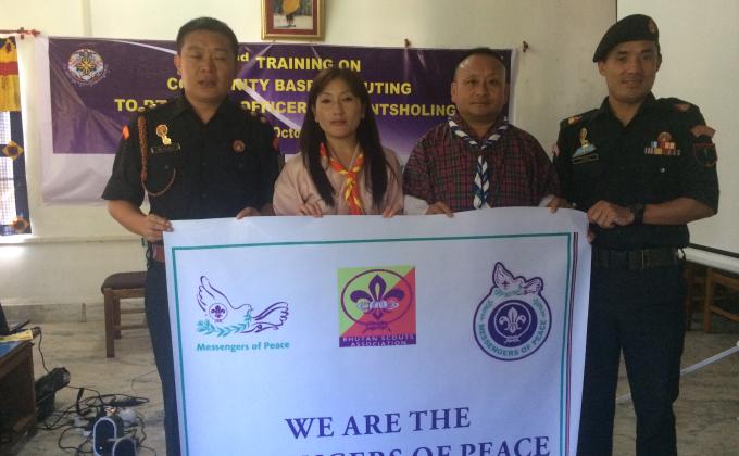 " 24 Army & Police Officers join the Messenger of Peace"