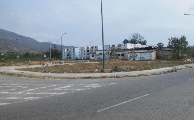 Remodelación de la Plaza Brisas del Araguaney