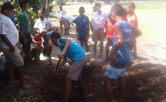 Community Work by scouts - Drasa Avenue School