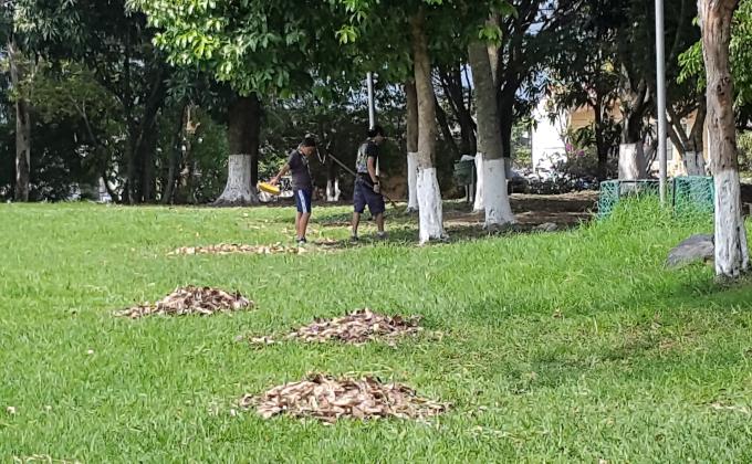 LIMPIEZA PARQUE DE LA FAMILIA, SANTA TECLA