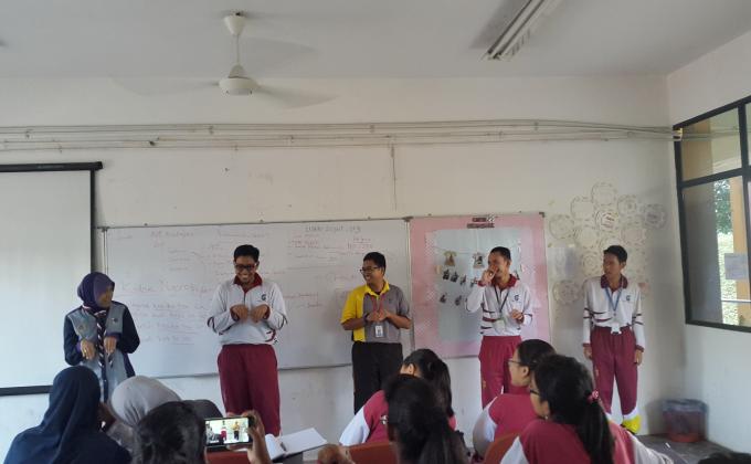 Belajar lagu pengakap