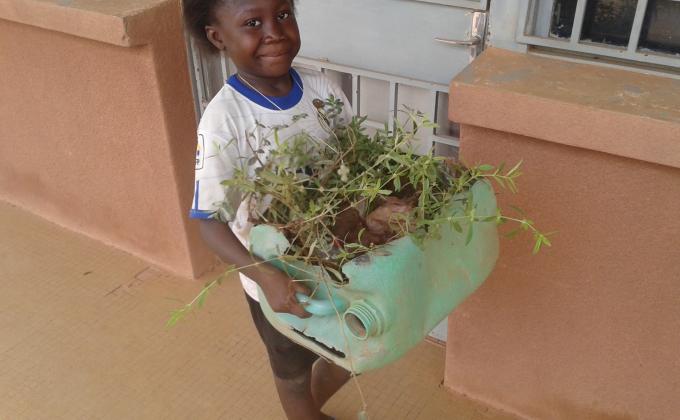 NOUS NOUS RENDONS UTILE DANS NOTRE MILIEU DE VIE