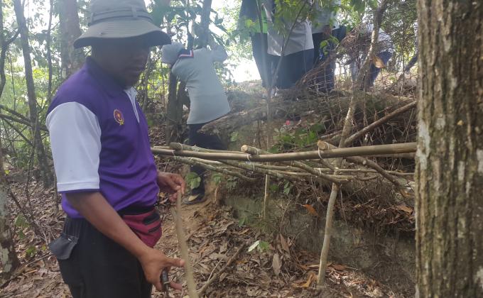 Masuk Hutan
