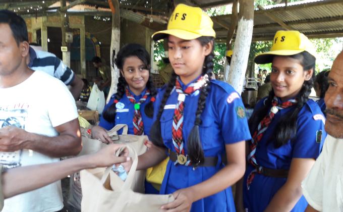 Distribution of flood relief materials. 